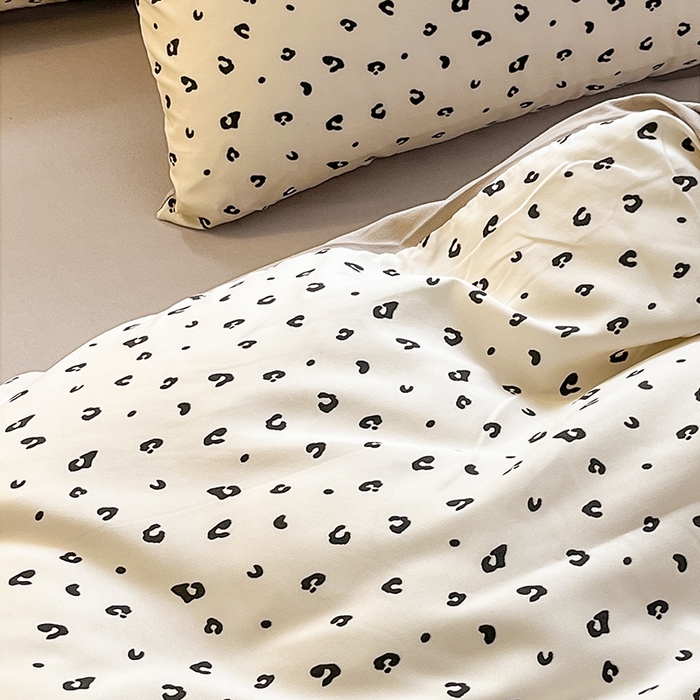 91家纺网 家纺一手货源 找家纺 玖明2025新款A类加厚柔软针织棉双层纱四件套 豹纹