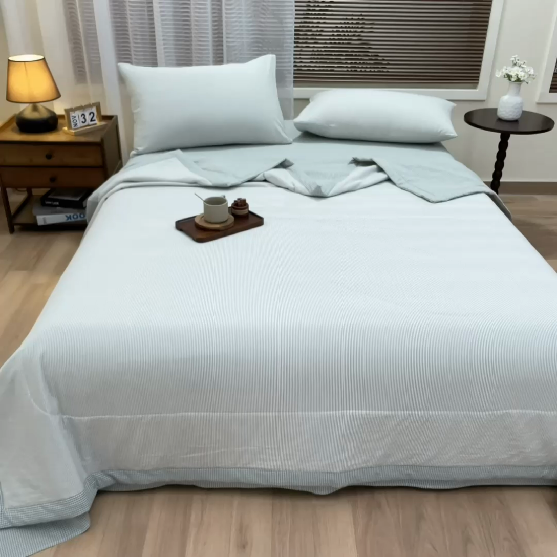 91家纺网 家纺一手货源 找家纺 鑫棉坊 2025新款全棉色织水洗棉A类棉花夏被可机洗空调被四件套床单枕套 浅绿谧意