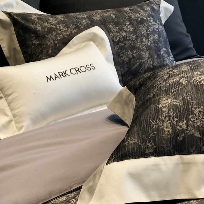 91家纺网 家纺一手货源 找家纺 佳汐蓝2025新款典雅诗意花卉全棉印花四件套券后不低于438/458元 柏林庄园-游牧灰