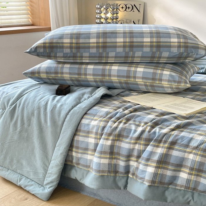 91家纺网 家纺一手货源 找家纺 2025梦初语新款无印风棉花夏被 绅士格