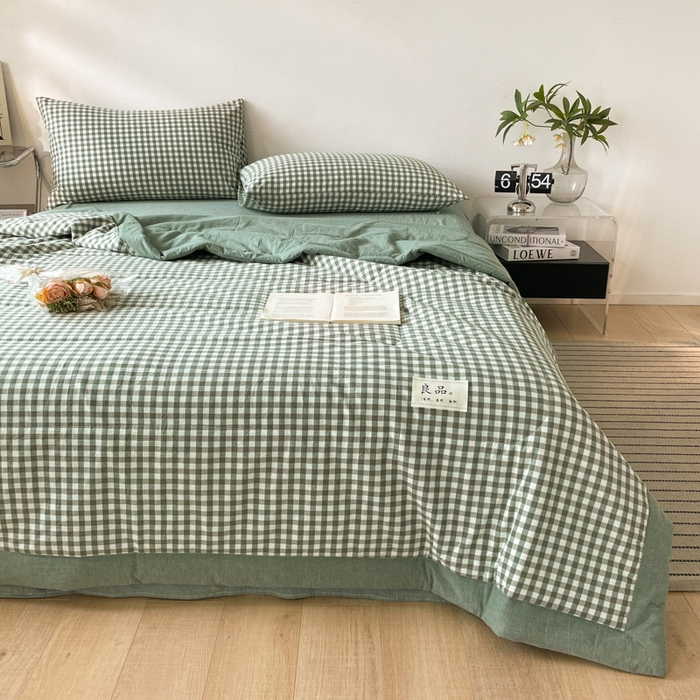 91家纺网 家纺一手货源 找家纺 2025梦初语新款无印风棉花夏被 绿小格