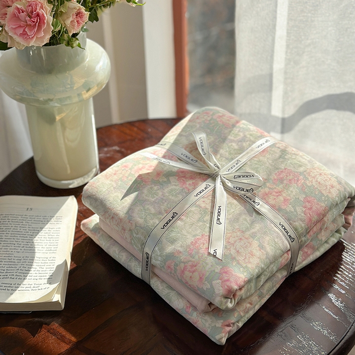 91家纺网 家纺一手货源 找家纺 麦伦家居 2025新款全棉有氧双层纱简约款系列四件套 荷塘月色