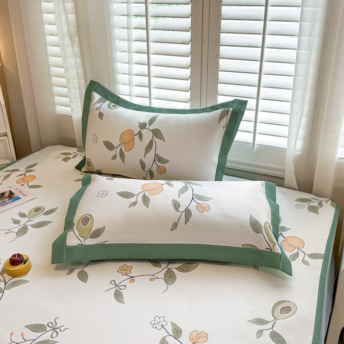 91家纺网 家纺一手货源 找家纺 迪乐妮 2025新款真冰藤印花床笠款凉席 牛油果