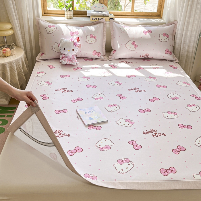 91家纺网 家纺一手货源 找家纺 博雅 2025新款三丽欧A类小版数码印花1200D冰丝凉席凉席席子 粉色蝴蝶结KT