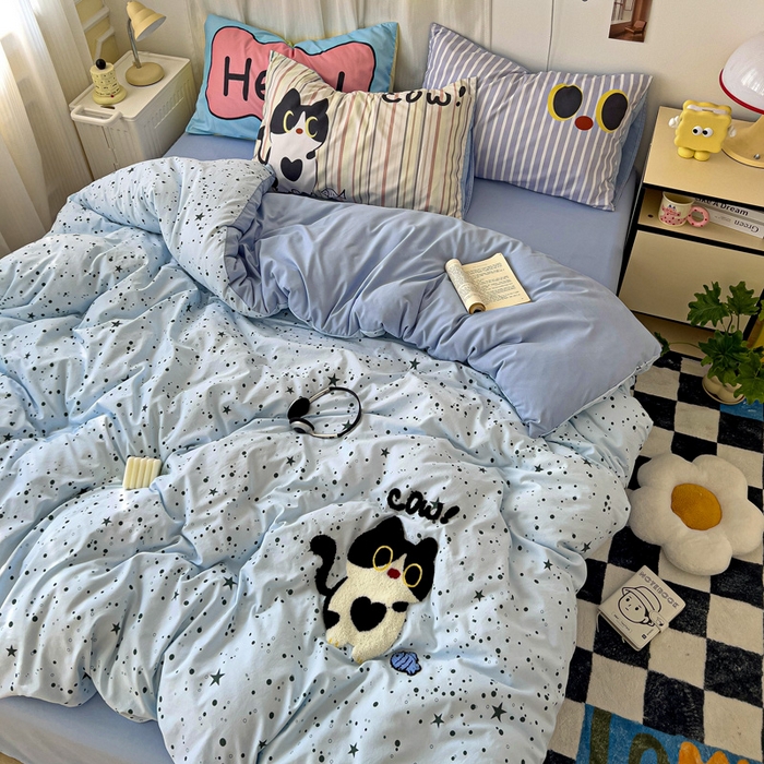 91家纺网 家纺一手货源 找家纺 一霖家纺 2025新款高克重云朵棉数码印花＋毛巾绣四件套 黑色小猫