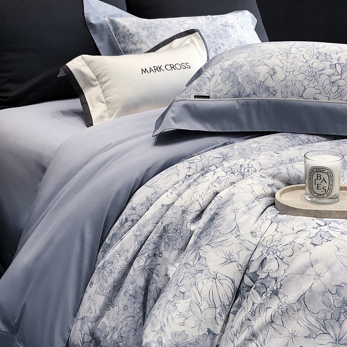 91家纺网 家纺一手货源 找家纺 佳汐蓝2025新款典雅诗意花卉全棉印花四件套券后不低于438/458元 雾隐巴黎-蓝柳色