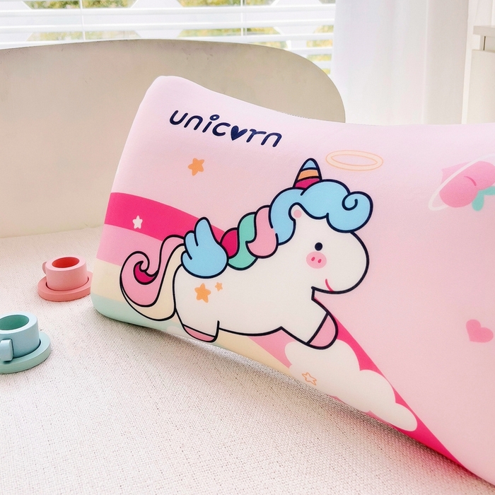 91家纺网 家纺一手货源 找家纺 2025新款卡通凉感丝亲肤枕 彩虹马50*30*4 