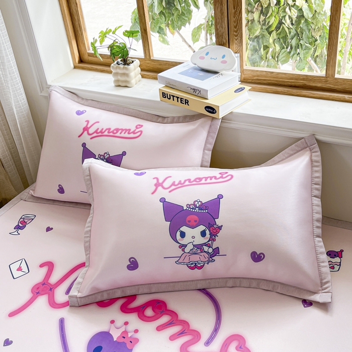 91家纺网 家纺一手货源 找家纺 博雅 2025新款三丽欧A类大版数码印花1200D冰丝凉席凉席席子 礼盒库洛米