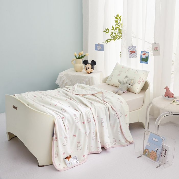 91家纺网 家纺一手货源 找家纺 丝涟家居 2025新款婴儿裸睡级凉感针织毯幼儿园夏被儿童夏被毯子 乖乖兔