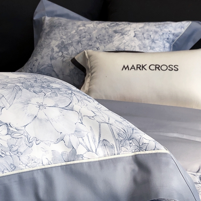 91家纺网 家纺一手货源 找家纺 佳汐蓝2025新款典雅诗意花卉全棉印花四件套券后不低于438/458元 雾隐巴黎-蓝柳色