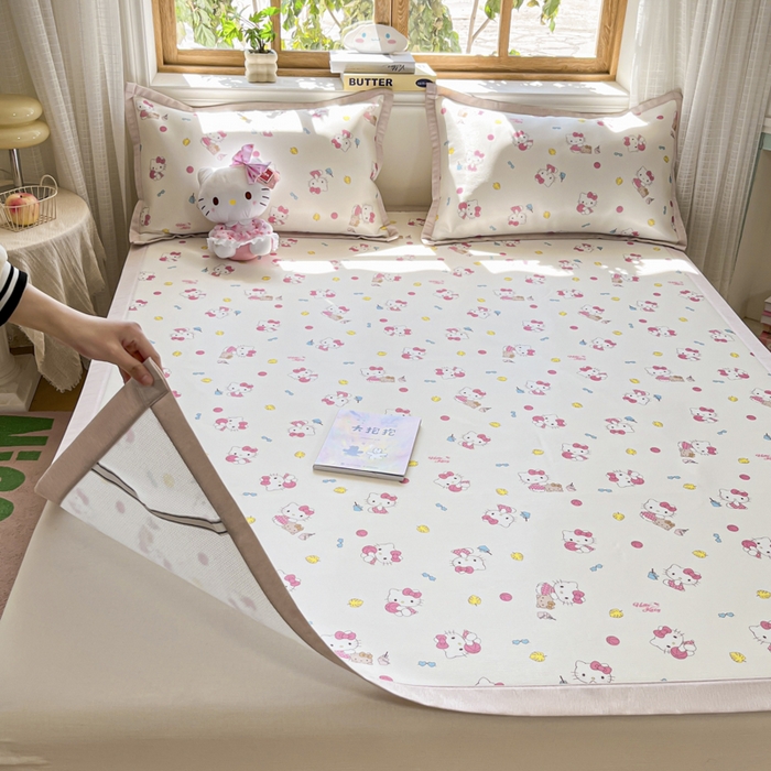 91家纺网 家纺一手货源 找家纺 博雅 2025新款三丽欧A类小版数码印花1200D冰丝凉席凉席席子 可爱KT