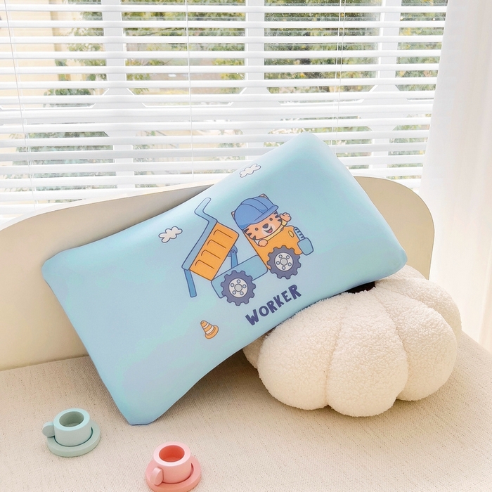 91家纺网 家纺一手货源 找家纺 2025新款卡通凉感丝亲肤枕 工程虎50*30*4 