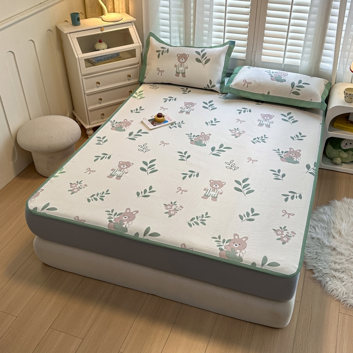 91家纺网 家纺一手货源 找家纺 迪乐妮 2025新款真冰藤印花床笠款凉席 丛林熊