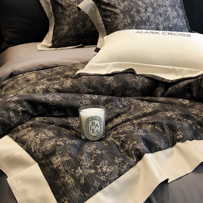 91家纺网 家纺一手货源 找家纺 佳汐蓝2025新款典雅诗意花卉全棉印花四件套券后不低于438/458元 柏林庄园-游牧灰