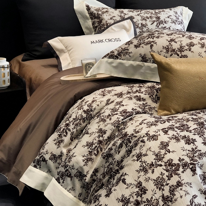 91家纺网 家纺一手货源 找家纺 佳汐蓝2025新款典雅诗意花卉全棉印花四件套券后不低于438/458元 柏林庄园-奢红棕