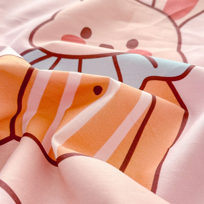 91家纺网 家纺一手货源 找家纺 玉元坊 2025新款全棉纯棉数码印花四件套 小熊伙伴