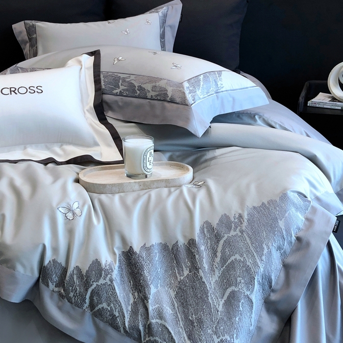 91家纺网 家纺一手货源 找家纺 佳汐蓝2025新款清雅自然刺绣黄金棉系列四件套价格表券后不低于498/518元 春野浮绿-雾隐灰