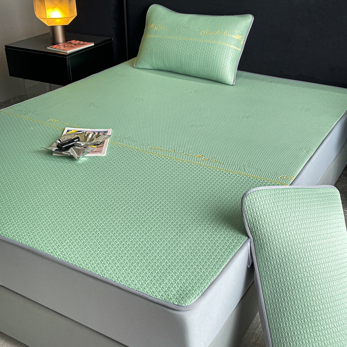 91家纺网 家纺一手货源 找家纺 2025新款提花冰豆豆凉席床笠床席三件套幸运草系列 幸运草-绿