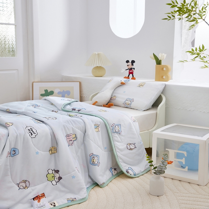 91家纺网 家纺一手货源 找家纺 丝涟家居 2025新款A类卡通小清新双面印花凉感丝夏被慵懒猫