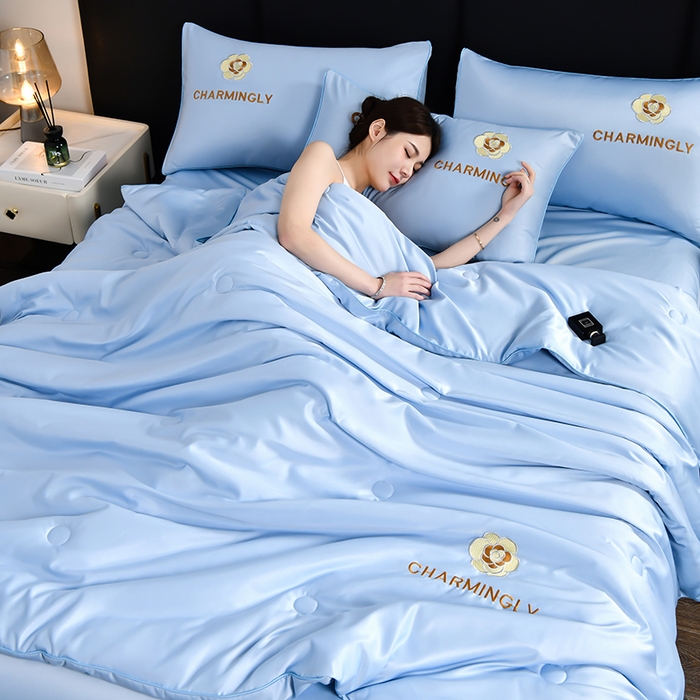 91家纺网 家纺一手货源 找家纺 优尚家纺 2025新款水洗天丝刺绣夏被夏被四件套 沧海兰