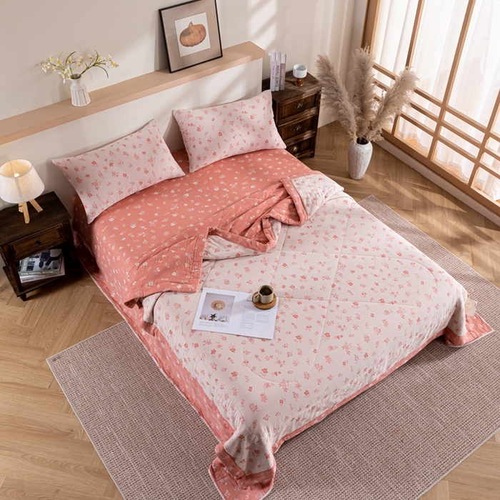 91家纺网 家纺一手货源 找家纺 鑫棉坊 2025新款A类里外全棉双层纱可机洗棉花空调被夏凉被四件套 粉韵繁花