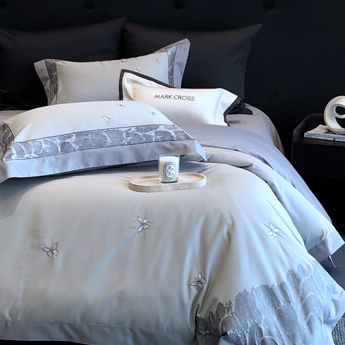 91家纺网 家纺一手货源 找家纺 佳汐蓝2025新款清雅自然刺绣黄金棉系列四件套价格表券后不低于498/518元 春野浮绿-雾隐灰