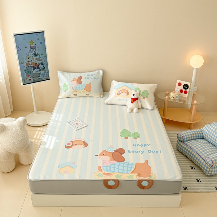 91家纺网 家纺一手货源 找家纺 慕尚家纺 2025新款凉感卡通工艺席床笠-小腊肠