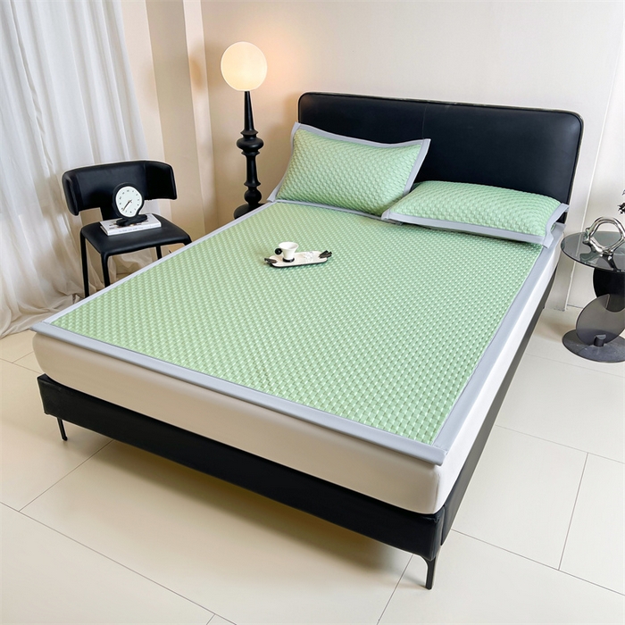 91家纺网 家纺一手货源 找家纺 雯豆家纺 2025夏季新款高端PE凉感中分子凉席三件套纯色绑带款席子套件 方格款-清新绿