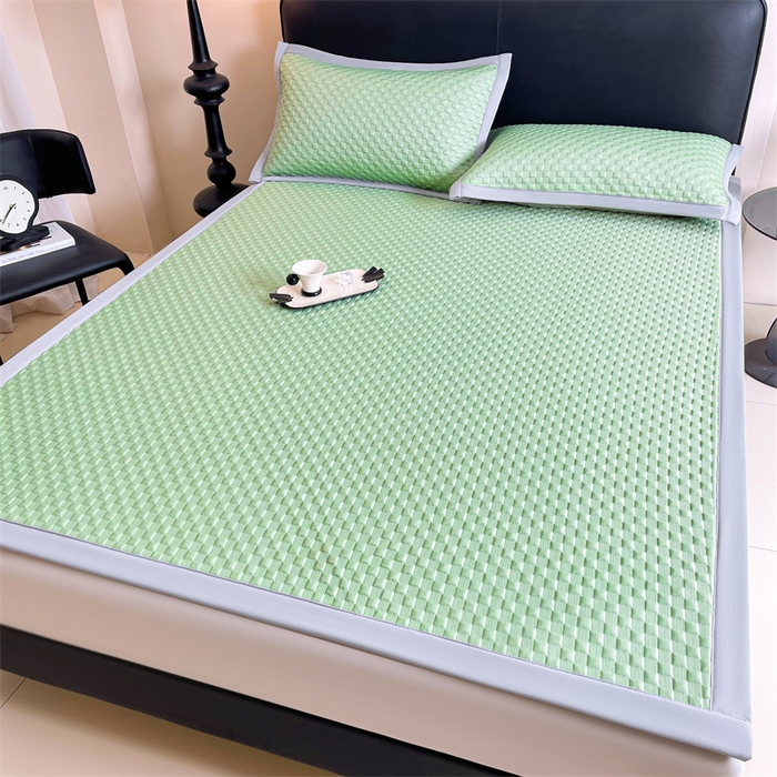 91家纺网 家纺一手货源 找家纺 雯豆家纺 2025夏季新款高端PE凉感中分子凉席三件套纯色绑带款席子套件 方格款-清新绿