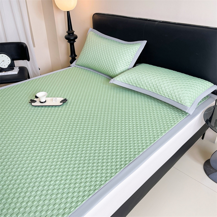 91家纺网 家纺一手货源 找家纺 雯豆家纺 2025夏季新款高端PE凉感中分子凉席三件套纯色绑带款席子套件 方格款-清新绿