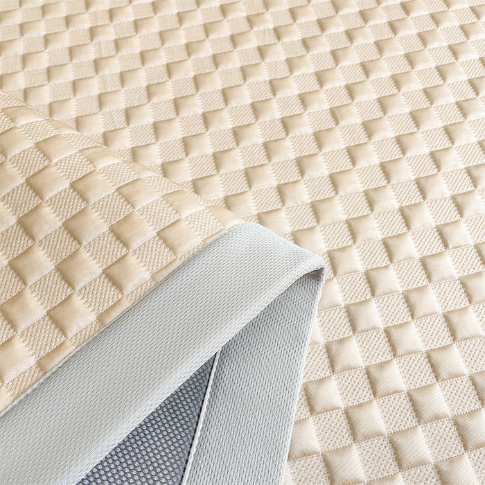 91家纺网 家纺一手货源 找家纺 雯豆家纺 2025夏季新款高端PE凉感中分子凉席三件套纯色绑带款席子套件 方格款-香槟金