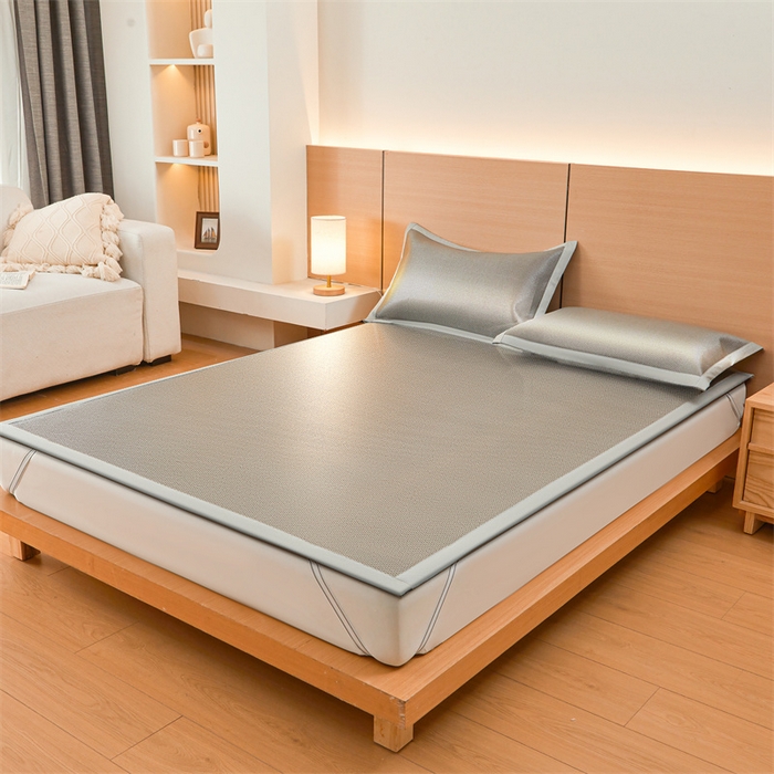 91家纺网 家纺一手货源 找家纺 雯豆家纺 2025夏季新款冰藤凉席三件套纯色绑带款冰丝凉席子素色套件 冰藤席-伯爵灰