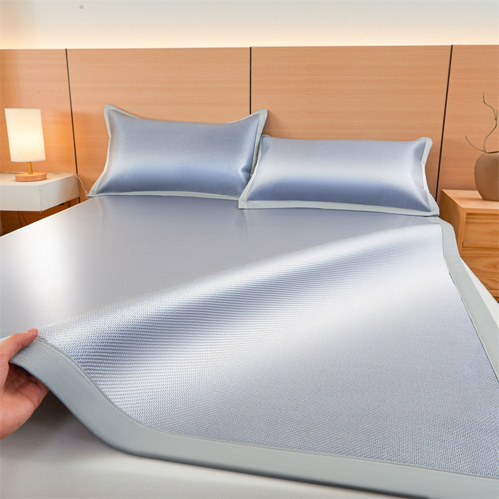 91家纺网 家纺一手货源 找家纺 雯豆家纺 2025夏季新款冰藤凉席三件套纯色绑带款冰丝凉席子素色套件 冰藤席-暮云蓝