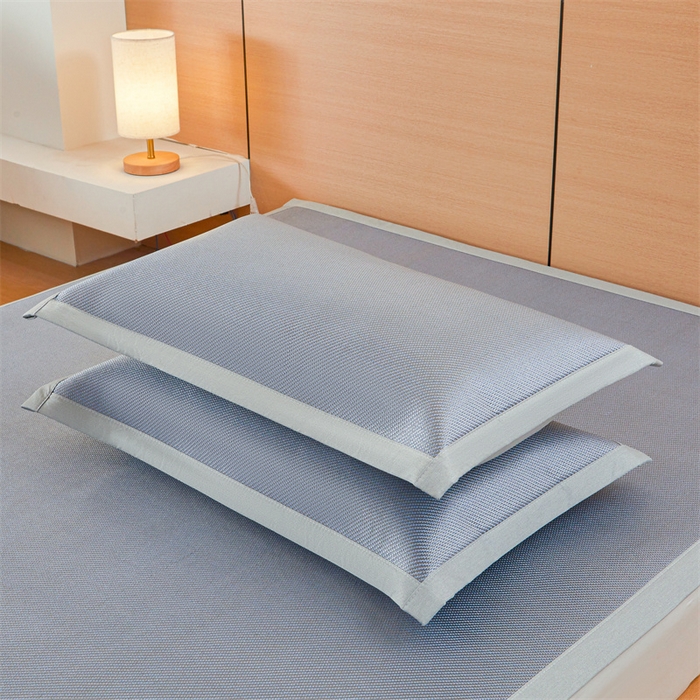 91家纺网 家纺一手货源 找家纺 雯豆家纺 2025夏季新款冰藤凉席三件套纯色绑带款冰丝凉席子素色套件 冰藤席-暮云蓝