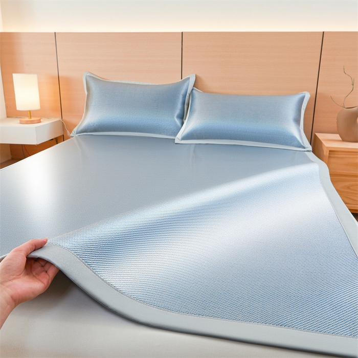 91家纺网 家纺一手货源 找家纺 雯豆家纺 2025夏季新款冰藤凉席三件套纯色绑带款冰丝凉席子素色套件 冰藤席-摩登蓝