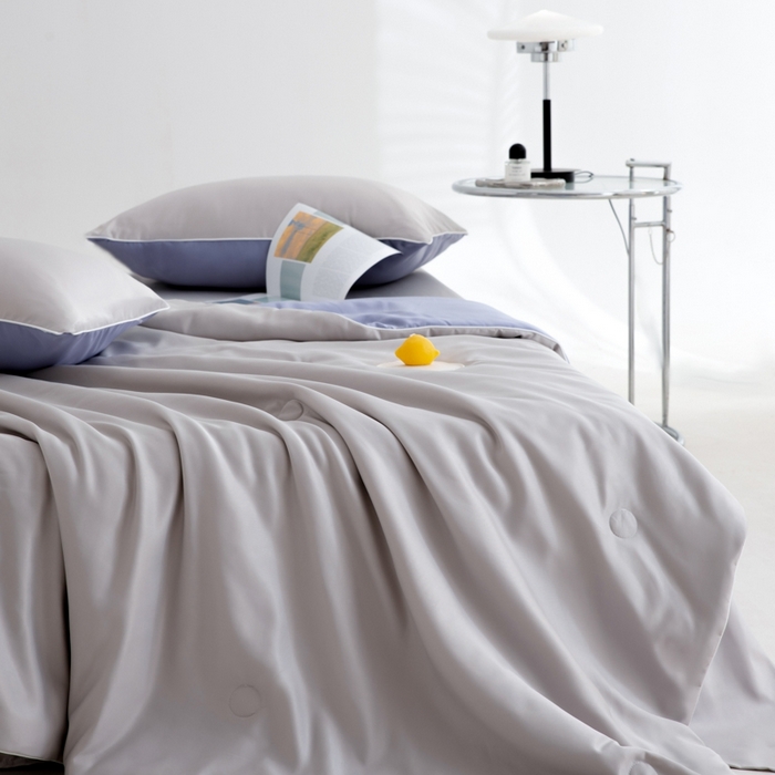 91家纺网 家纺一手货源 找家纺 （总）仁凯家纺 2025新款A类莱赛尔天丝纤维夏凉被双拼色（20%莱赛尔天丝纤维填充，包过检）【提供买家秀】