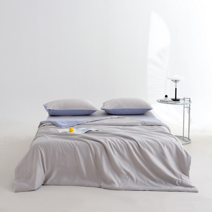 91家纺网 家纺一手货源 找家纺 （总）仁凯家纺 2025新款A类莱赛尔天丝纤维夏凉被双拼色（20%莱赛尔天丝纤维填充，包过检）【提供买家秀】