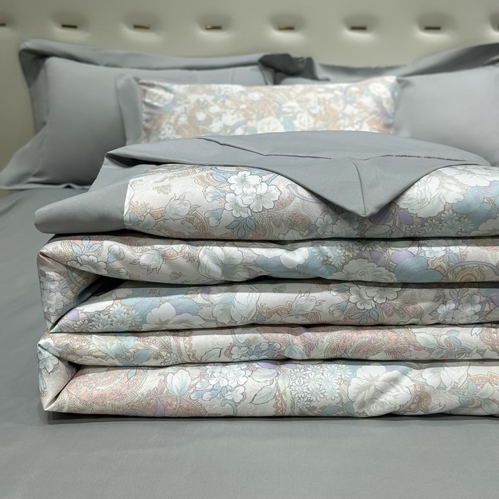 91家纺网 家纺一手货源 找家纺 爱彼家纺 2025年夏季热门冰丝数码夏被夏凉被空调被四件套 夏被-娇之恋