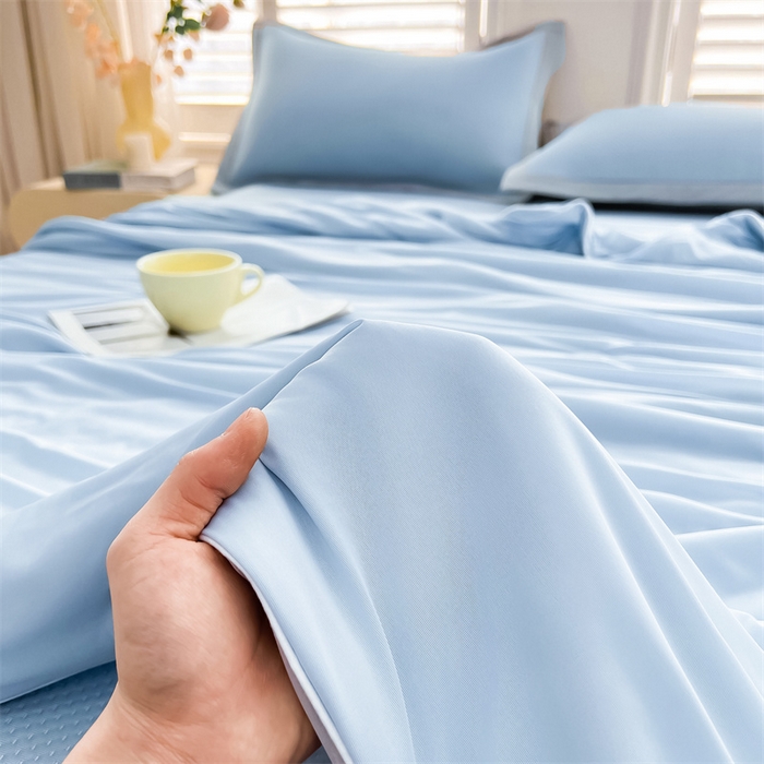 91家纺网 家纺一手货源 找家纺 雯豆家纺 2025夏季新款凉感丝夏被空调被冰丝凉感被芯纯色跑量款被子 凉感丝夏被-海湾蓝