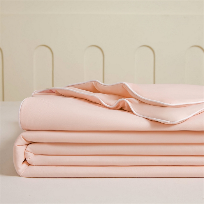 91家纺网 家纺一手货源 找家纺 雯豆家纺 2025夏季新款凉感丝夏被空调被冰丝凉感被芯纯色跑量款被子 凉感丝夏被-蔷薇粉