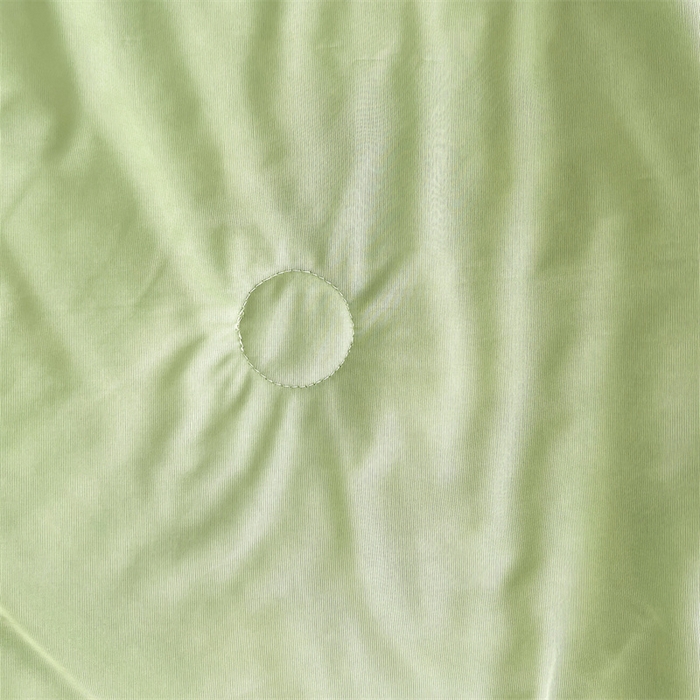 91家纺网 家纺一手货源 找家纺 雯豆家纺 2025夏季新款凉感丝夏被空调被冰丝凉感被芯纯色跑量款被子 凉感丝夏被-牛油果绿