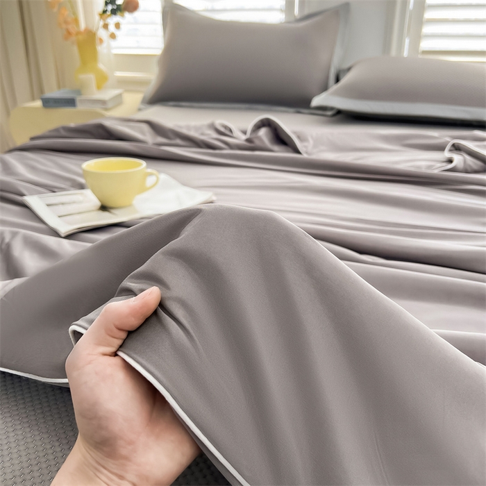 91家纺网 家纺一手货源 找家纺 雯豆家纺 2025夏季新款凉感丝夏被空调被冰丝凉感被芯纯色跑量款被子 凉感丝夏被-北极灰