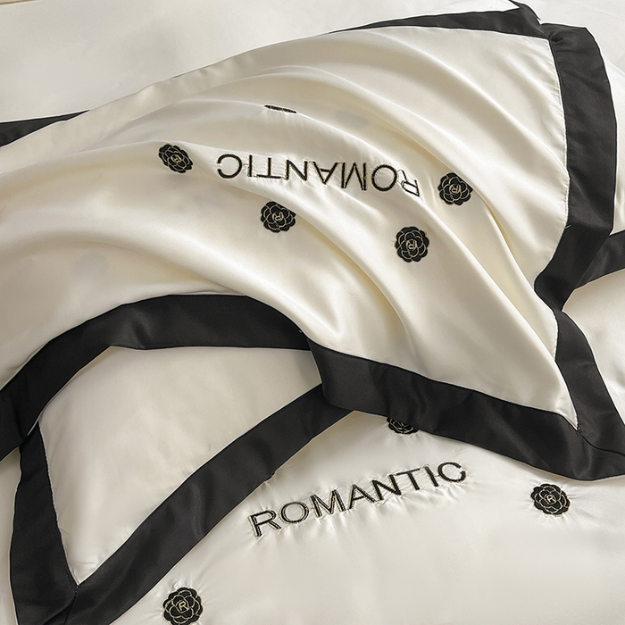 91家纺网 家纺一手货源 找家纺 狂想家 2025新款细斜纹冰丝高奢系列四件套 塞纳奶昔白