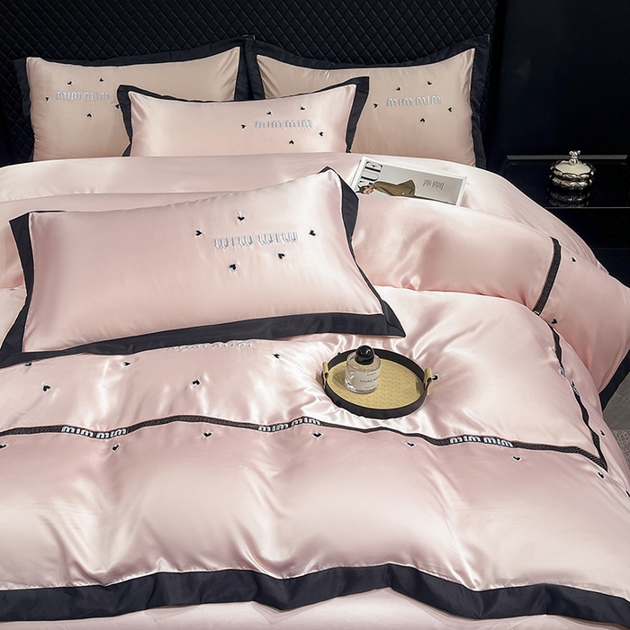 91家纺网 家纺一手货源 找家纺 狂想家 2025新款细斜纹冰丝高奢系列四件套 莫兰粉