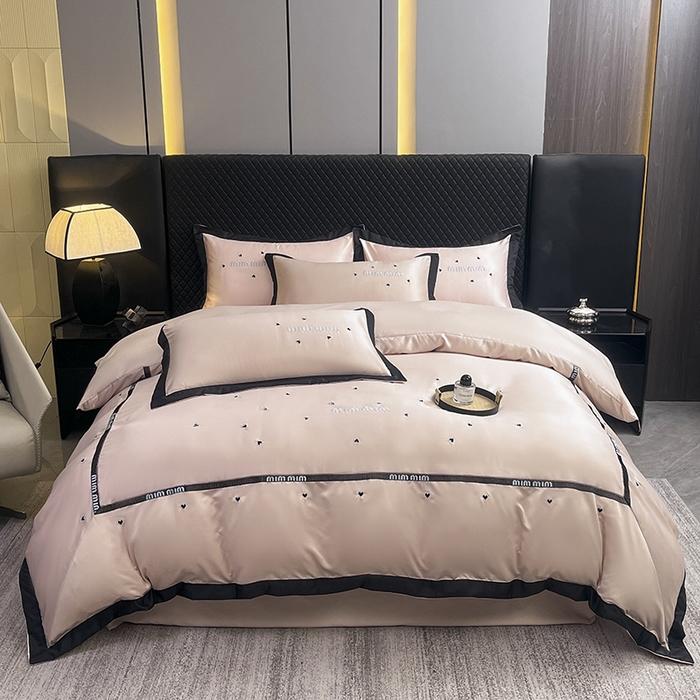 91家纺网 家纺一手货源 找家纺 狂想家 2025新款细斜纹冰丝高奢系列四件套 莫兰豆沙