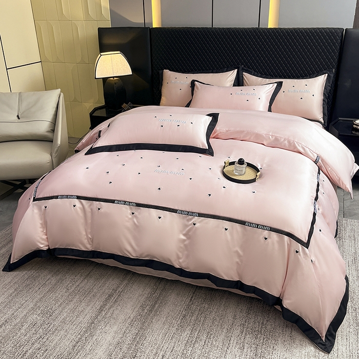 91家纺网 家纺一手货源 找家纺 狂想家 2025新款细斜纹冰丝高奢系列四件套 莫兰粉