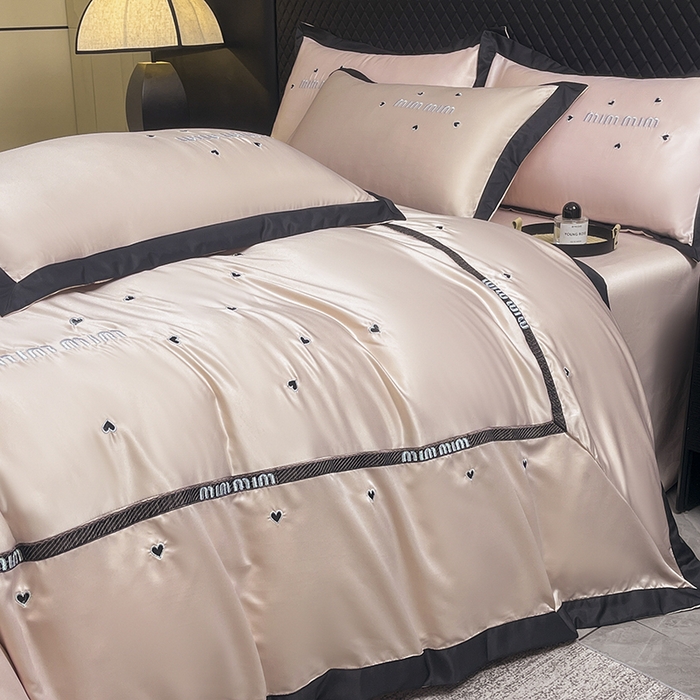 91家纺网 家纺一手货源 找家纺 狂想家 2025新款细斜纹冰丝高奢系列四件套 莫兰豆沙