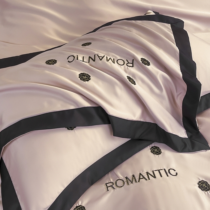 91家纺网 家纺一手货源 找家纺 狂想家 2025新款细斜纹冰丝高奢系列四件套 塞纳豆沙