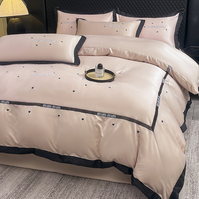 91家纺网 家纺一手货源 找家纺 狂想家 2025新款细斜纹冰丝高奢系列四件套 莫兰豆沙