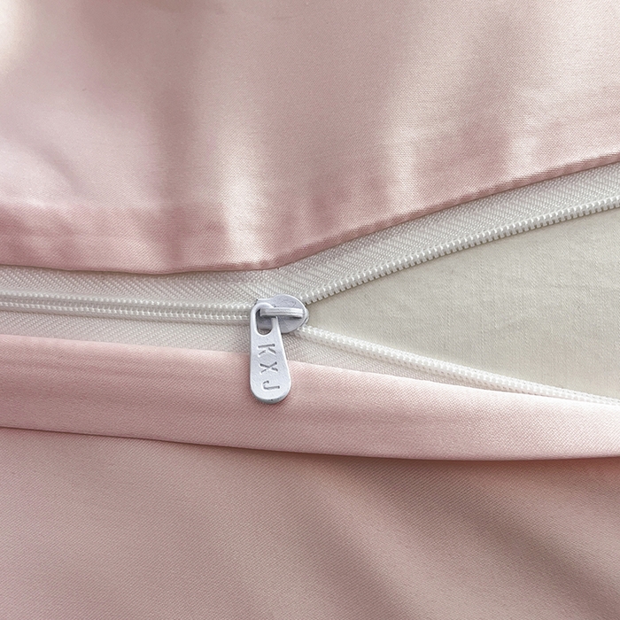 91家纺网 家纺一手货源 找家纺 狂想家 2025新款细斜纹冰丝高奢系列四件套 莫兰粉